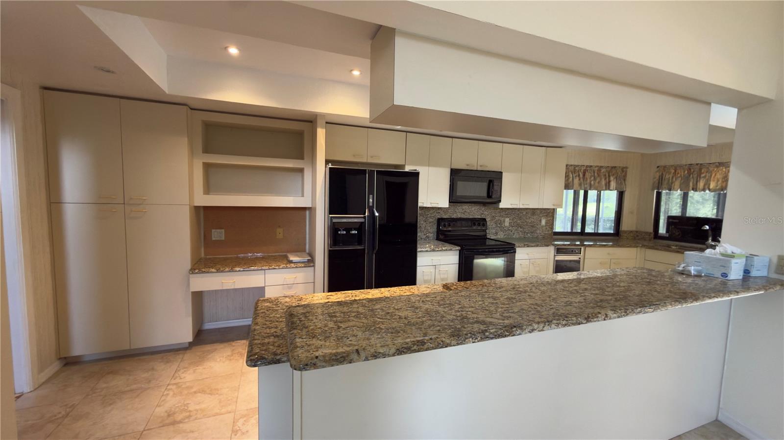 5040 PINELAKE RD, WESLEY CHAPEL, FL, 33543