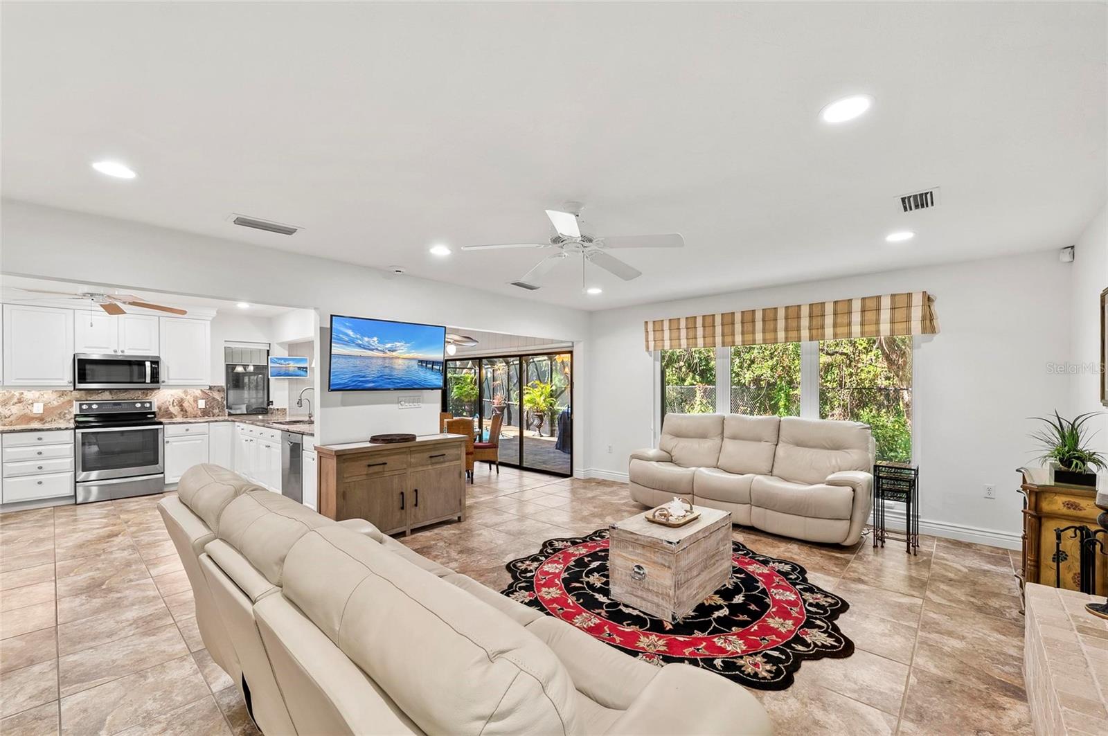 A4663579 Property Photo
