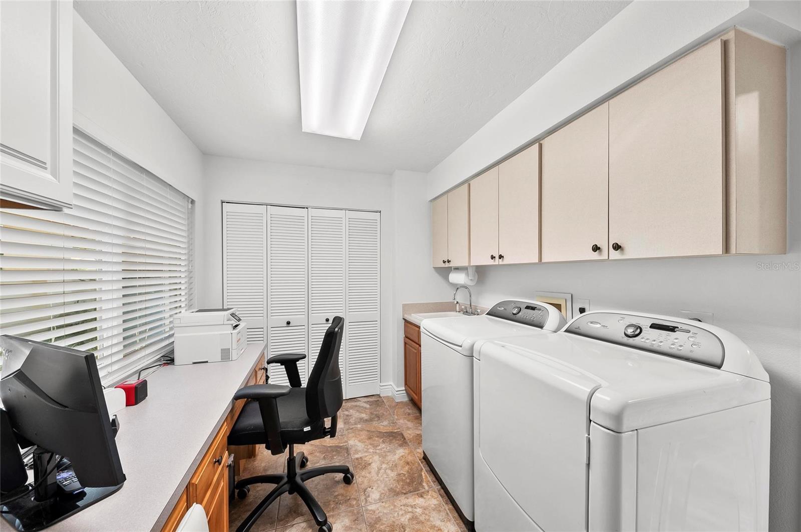 A4663579 Property Photo