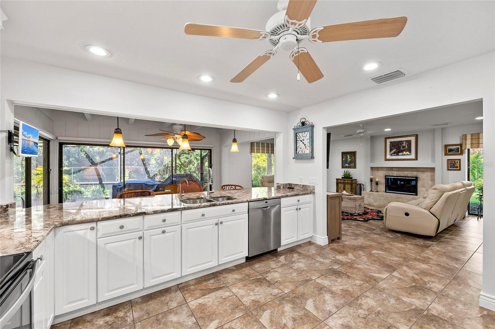 A4663579 Property Photo
