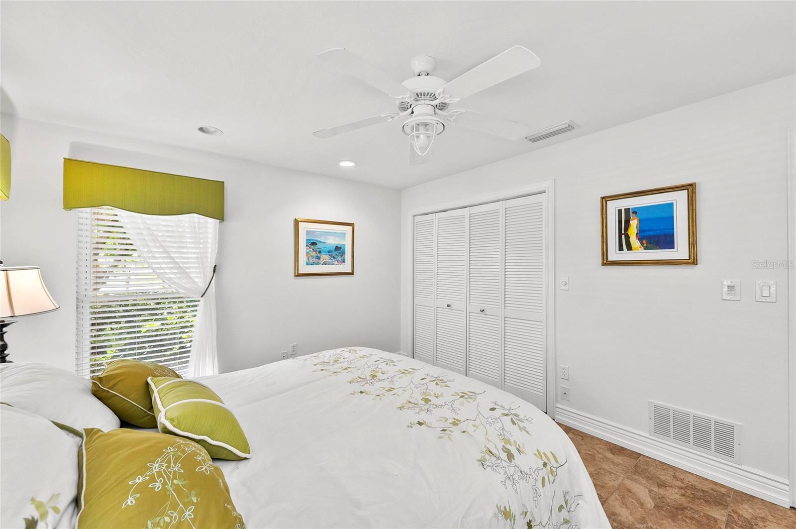 A4663579 Property Photo