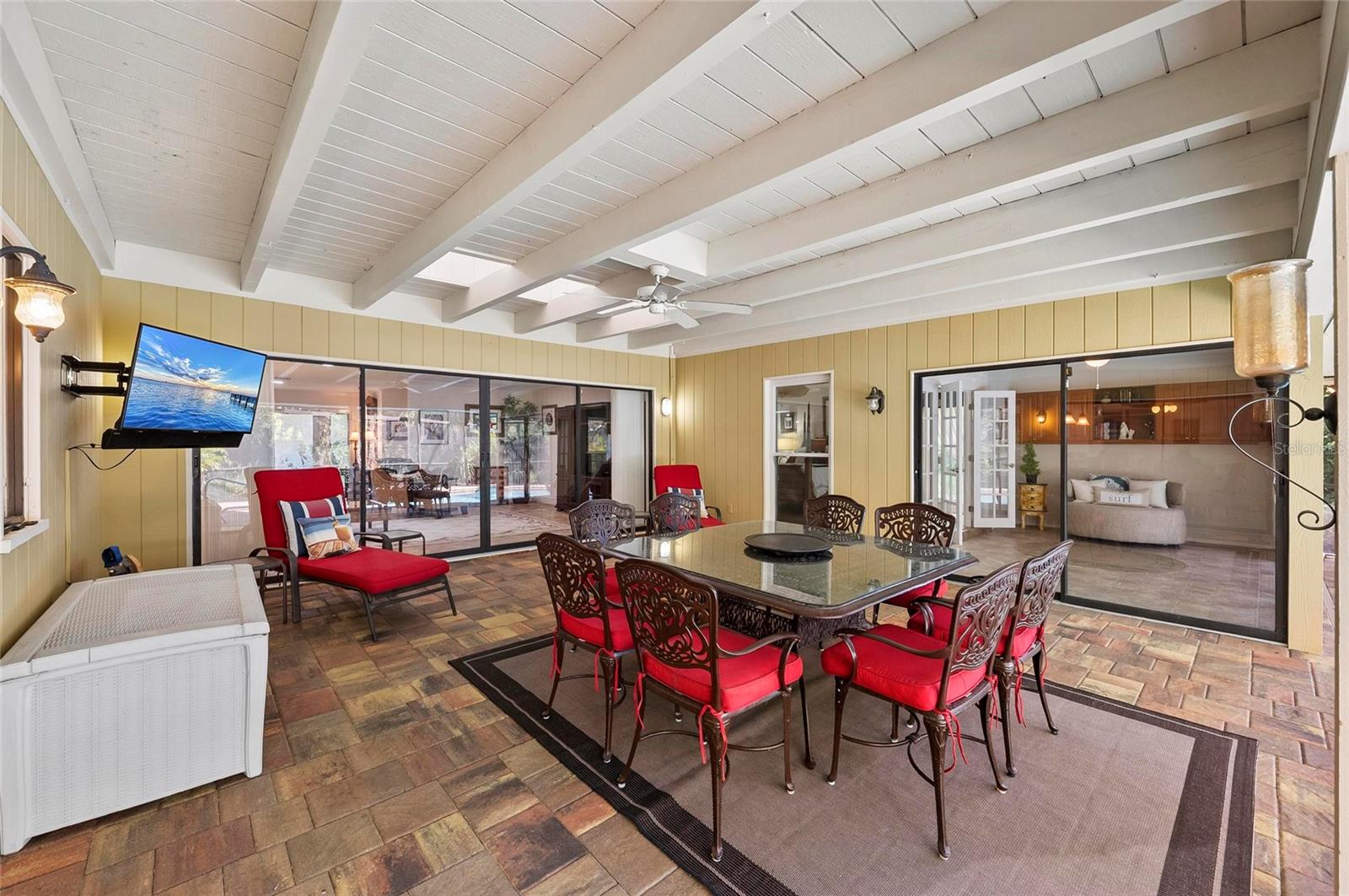 A4663579 Property Photo