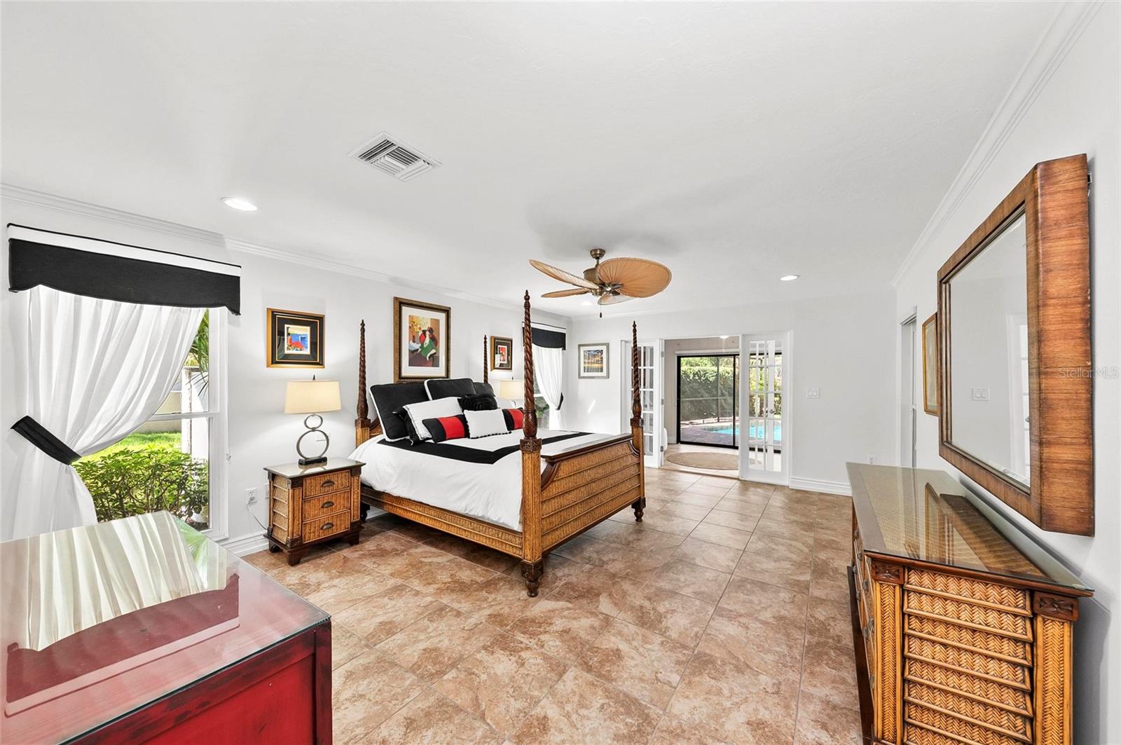 A4663579 Property Photo