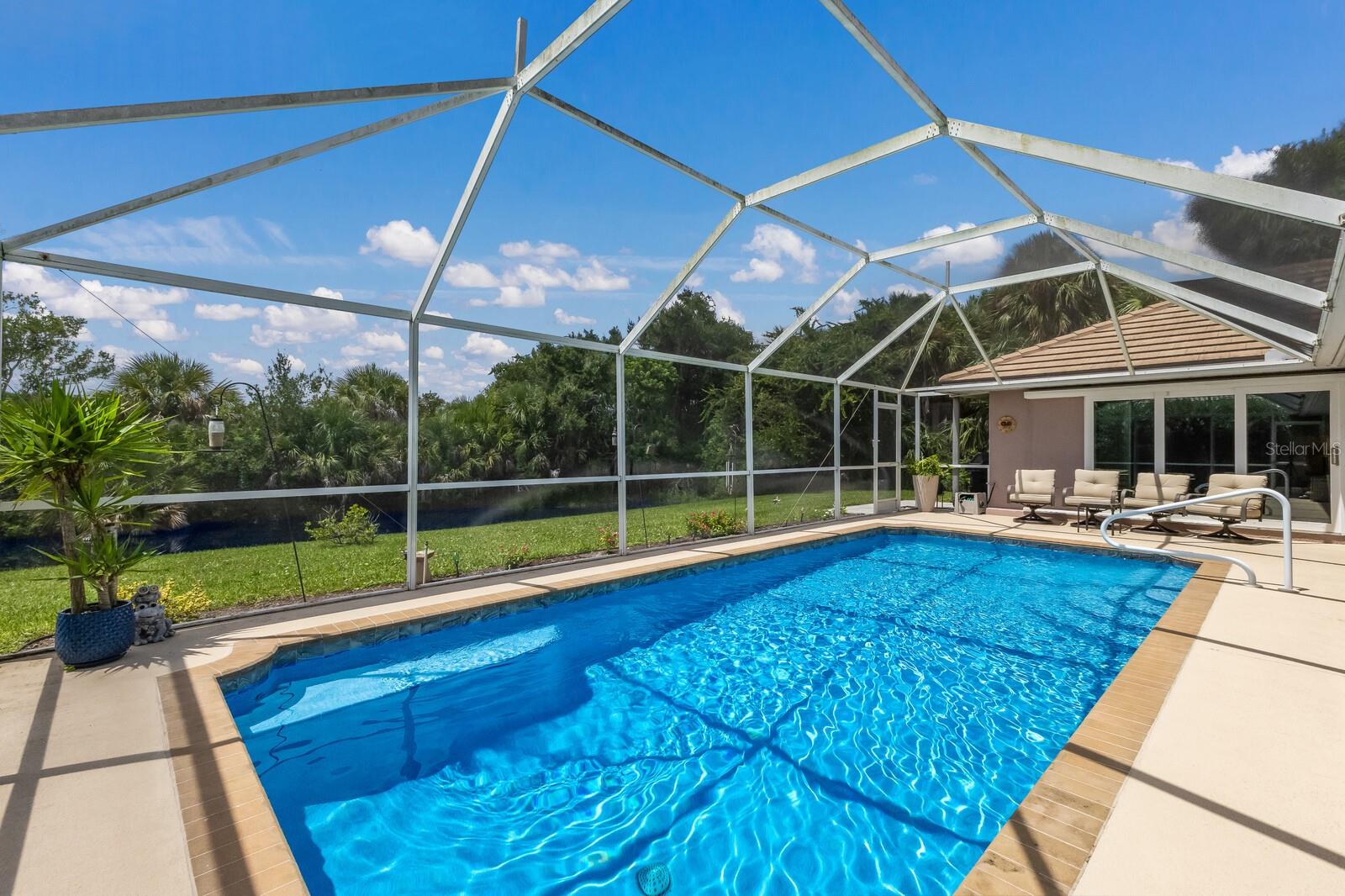 498 LAKE OF THE WOODS DR, VENICE, FL, 34293