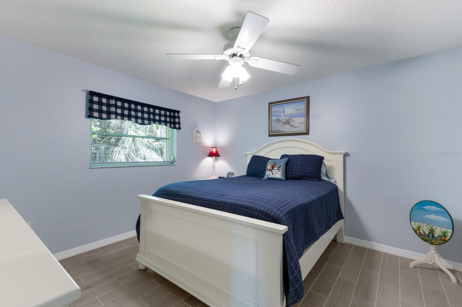 498 LAKE OF THE WOODS DR, VENICE, FL, 34293