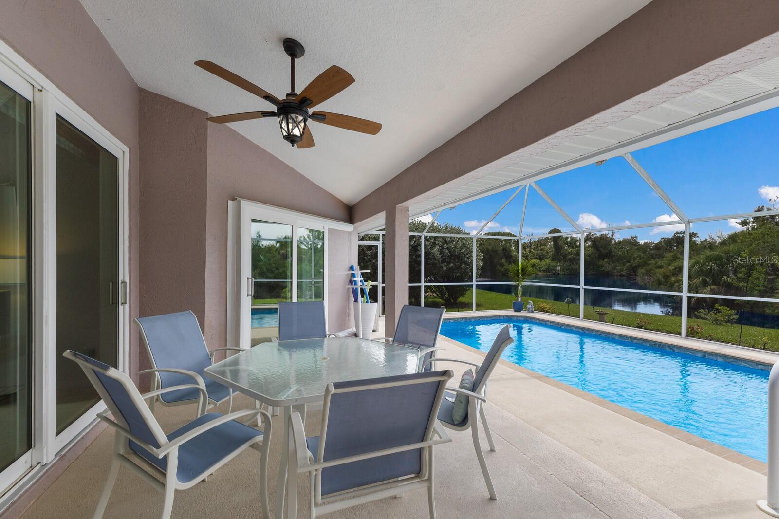 498 LAKE OF THE WOODS DR, VENICE, FL, 34293