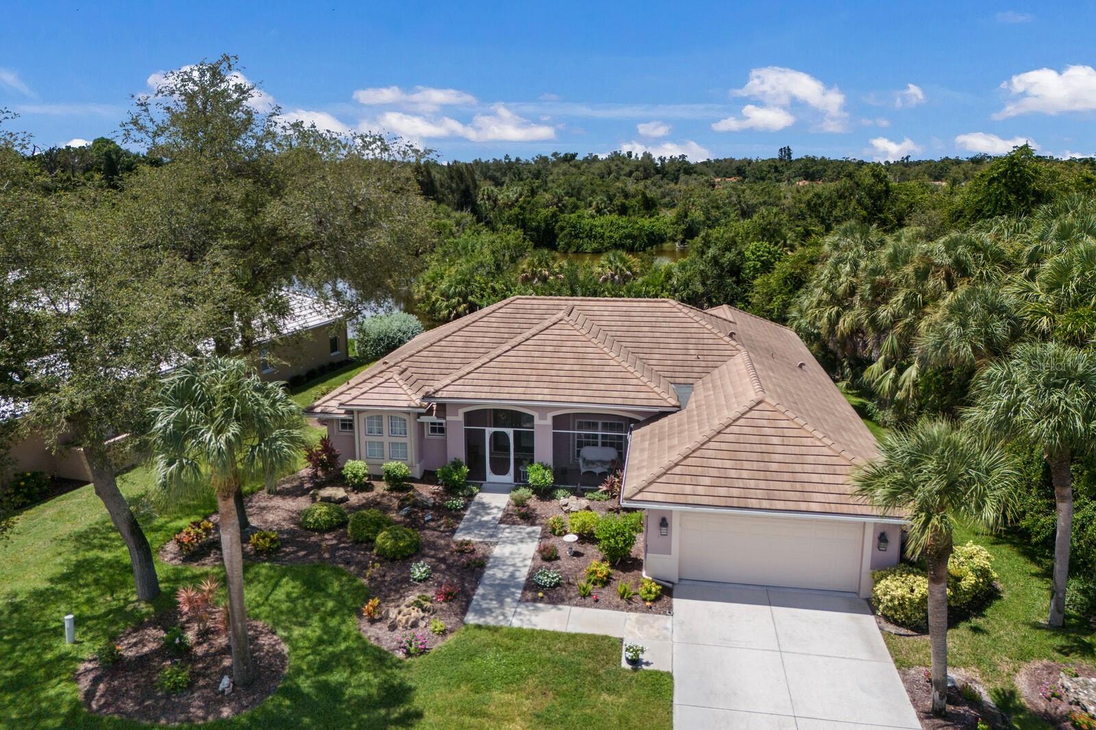 498 LAKE OF THE WOODS DR, VENICE, FL, 34293