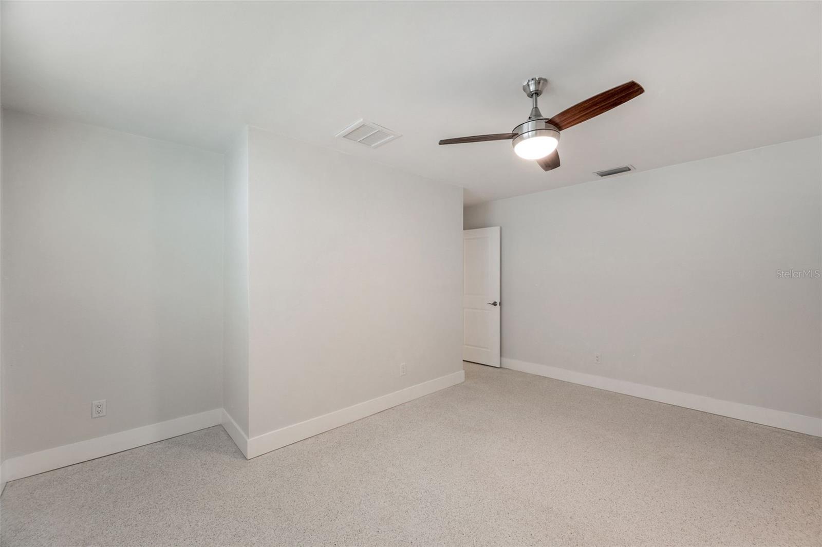 1877 DEL ROBLES DR, CLEARWATER, FL, 33764