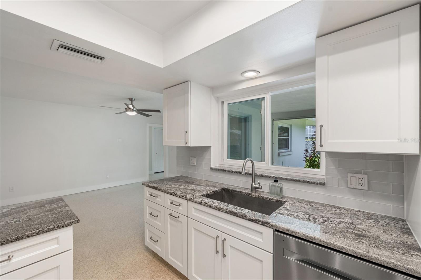 1877 DEL ROBLES DR, CLEARWATER, FL, 33764