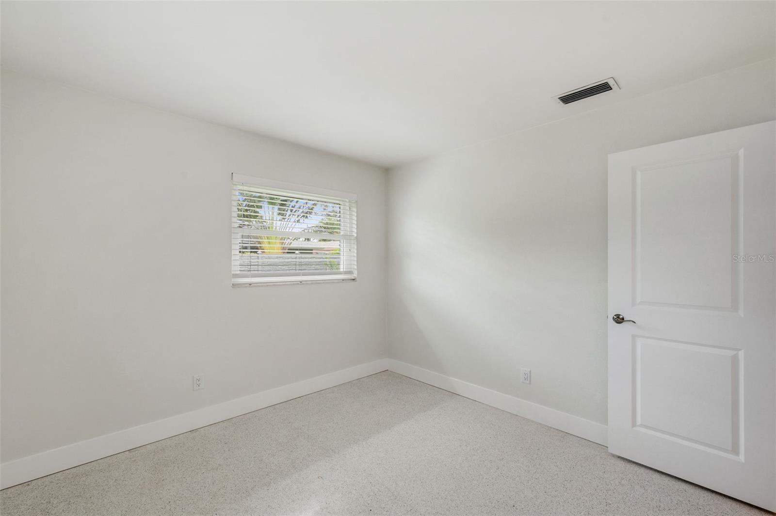 1877 DEL ROBLES DR, CLEARWATER, FL, 33764