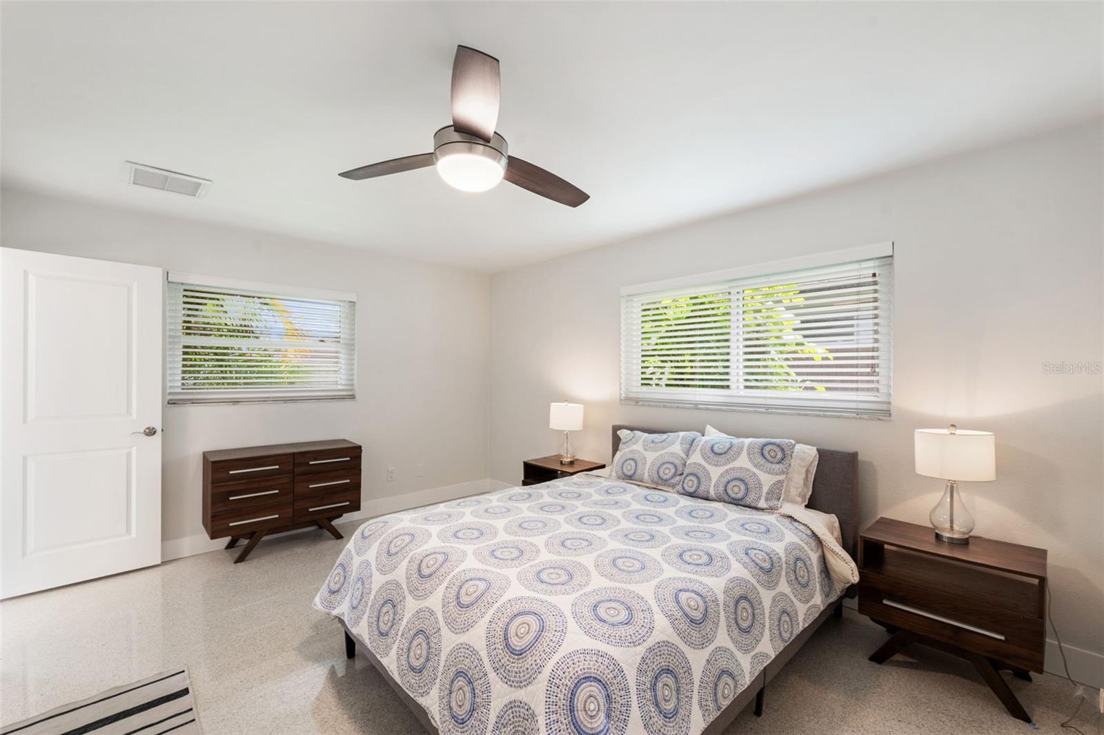 1877 DEL ROBLES DR, CLEARWATER, FL, 33764