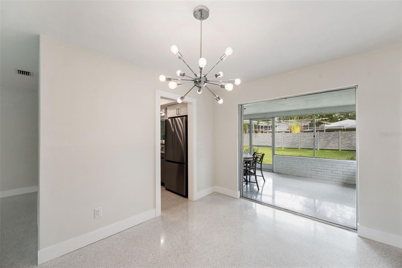 1877 DEL ROBLES DR, CLEARWATER, FL, 33764