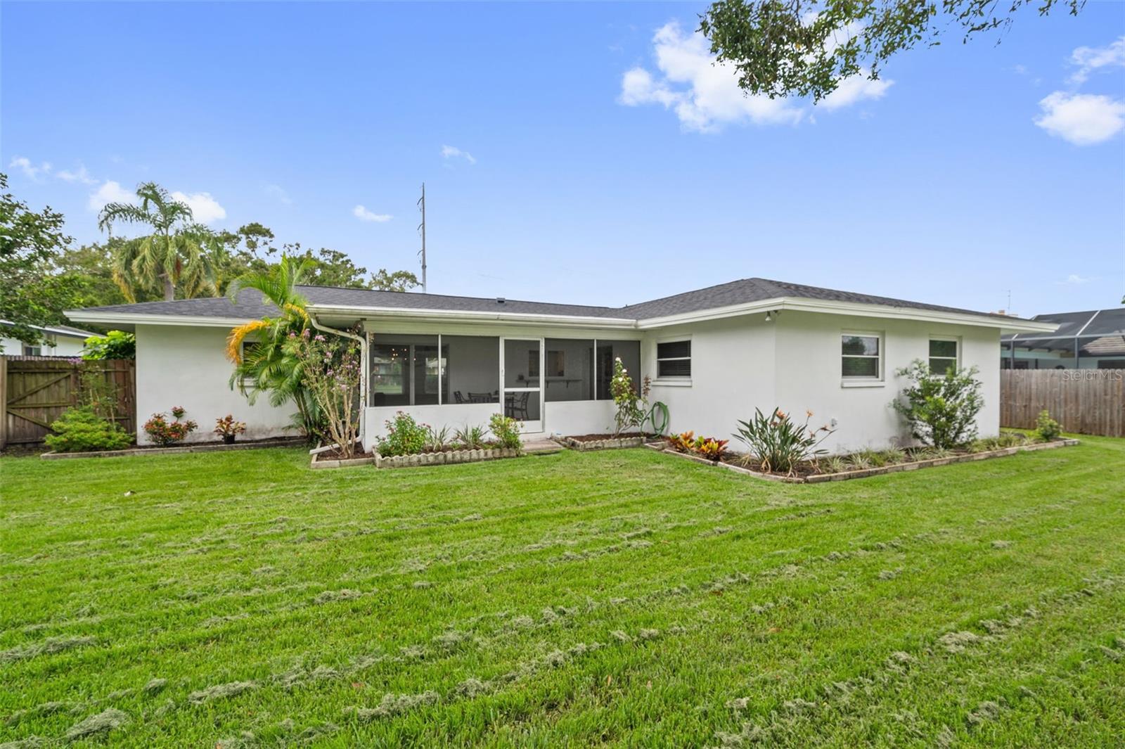 1877 DEL ROBLES DR, CLEARWATER, FL, 33764