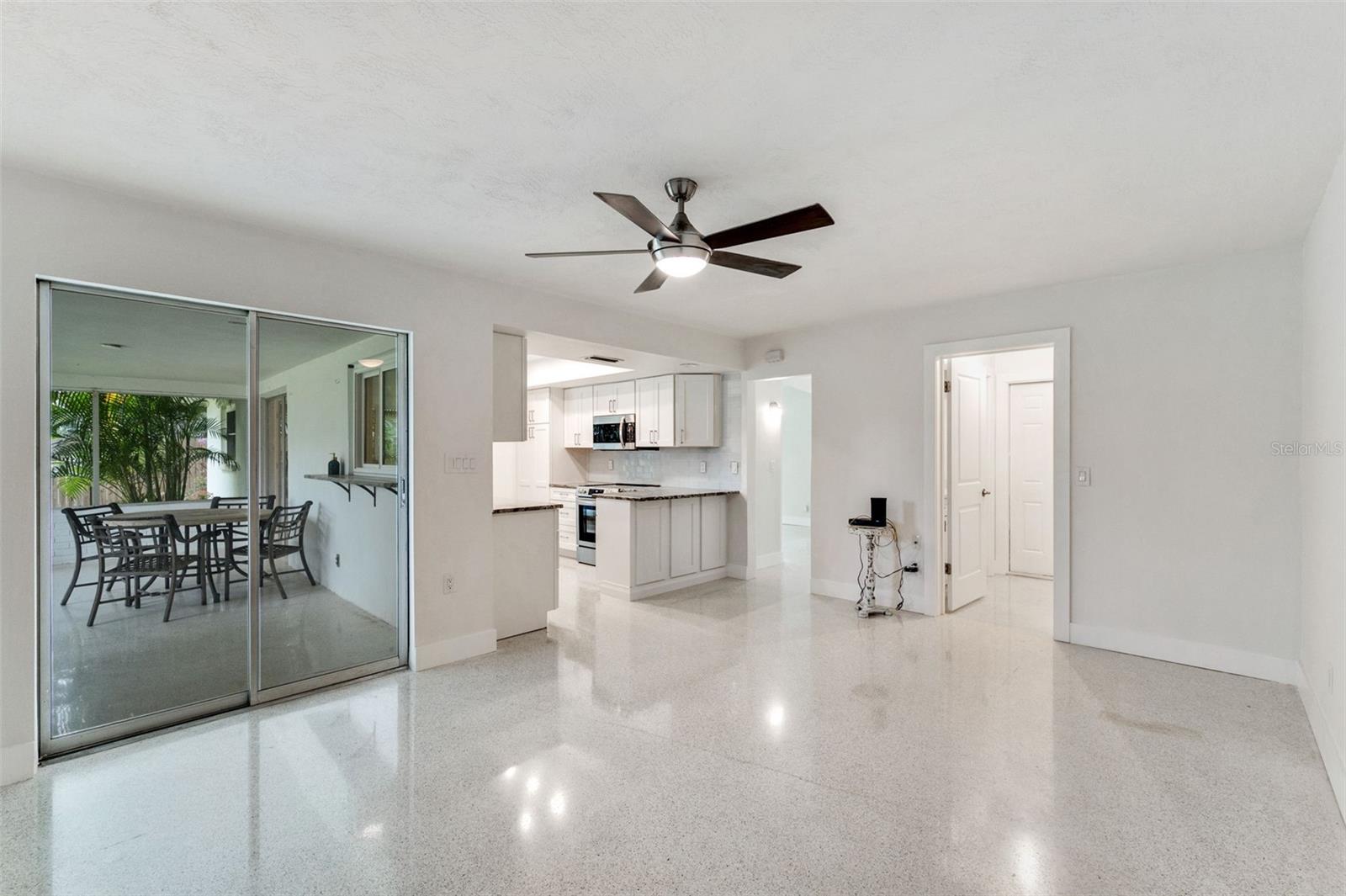 1877 DEL ROBLES DR, CLEARWATER, FL, 33764