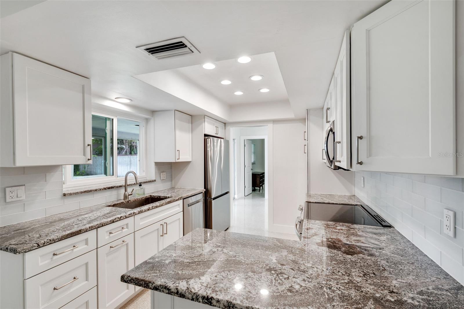 1877 DEL ROBLES DR, CLEARWATER, FL, 33764