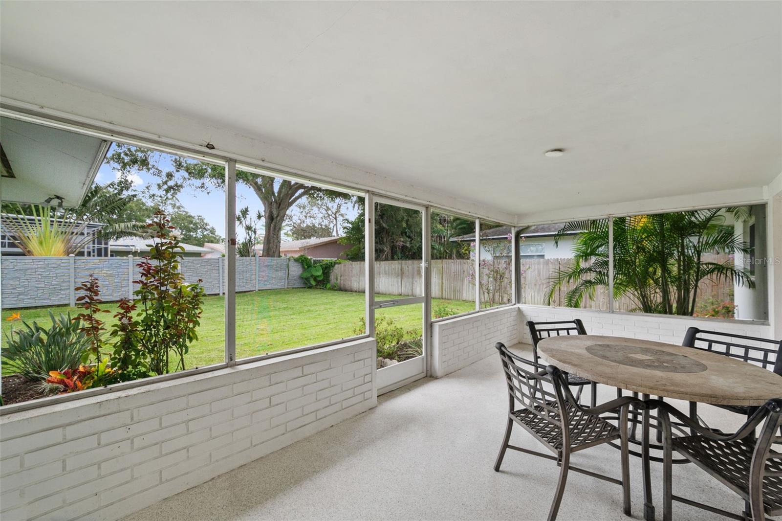 1877 DEL ROBLES DR, CLEARWATER, FL, 33764