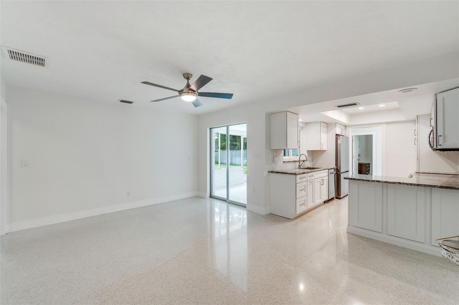 1877 DEL ROBLES DR, CLEARWATER, FL, 33764