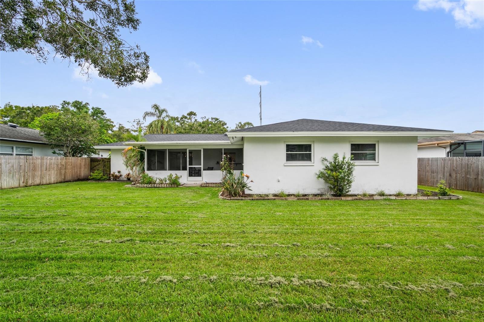 1877 DEL ROBLES DR, CLEARWATER, FL, 33764