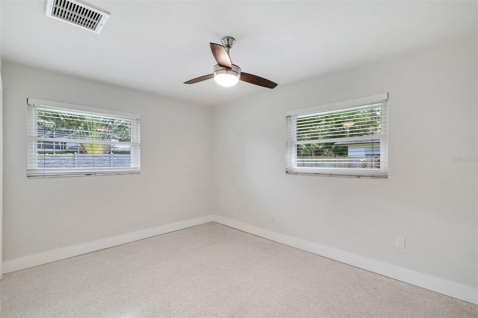 1877 DEL ROBLES DR, CLEARWATER, FL, 33764