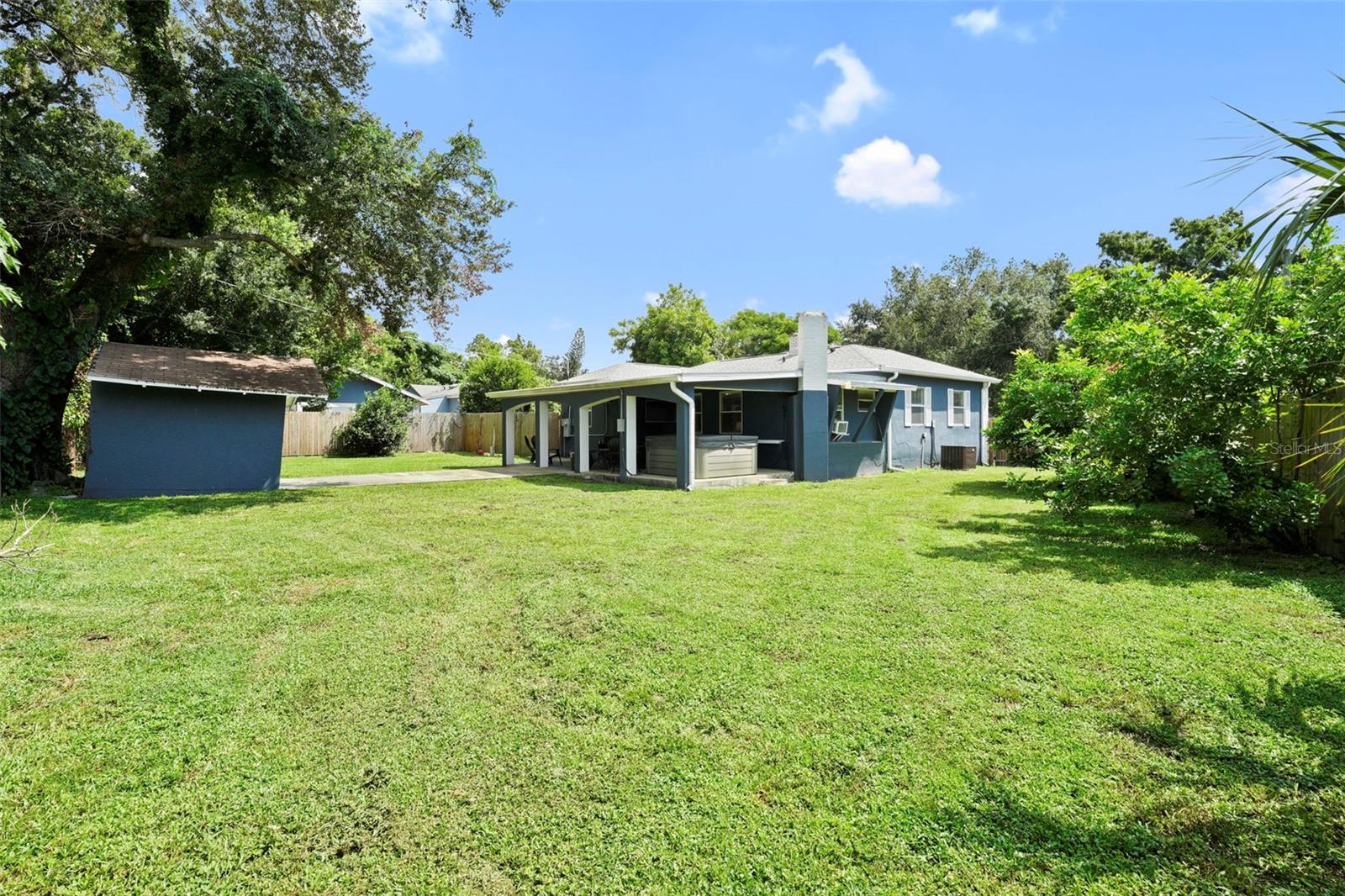 2519 EMMA CIR, TAMPA, FL, 33614