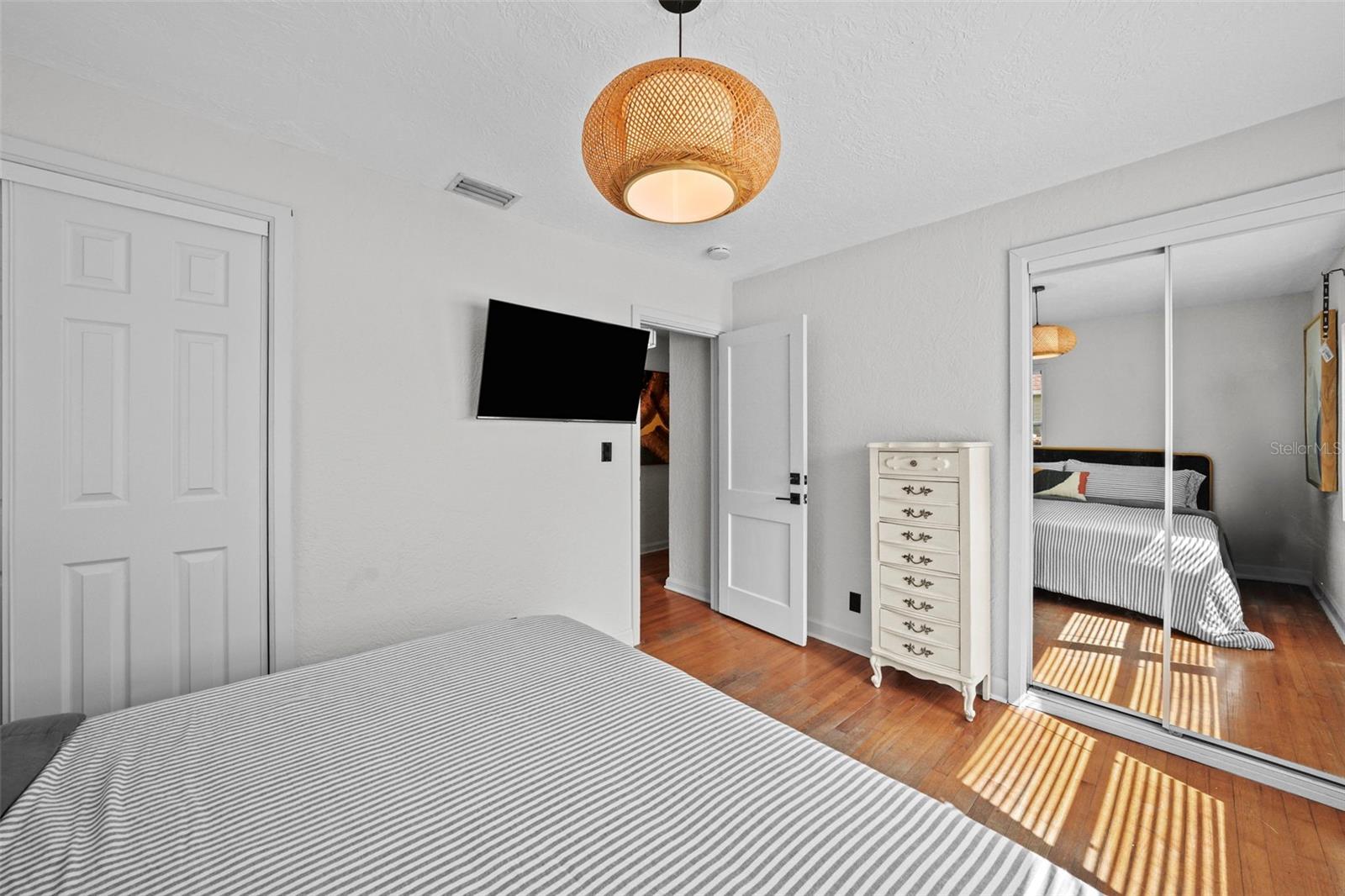 2519 EMMA CIR, TAMPA, FL, 33614