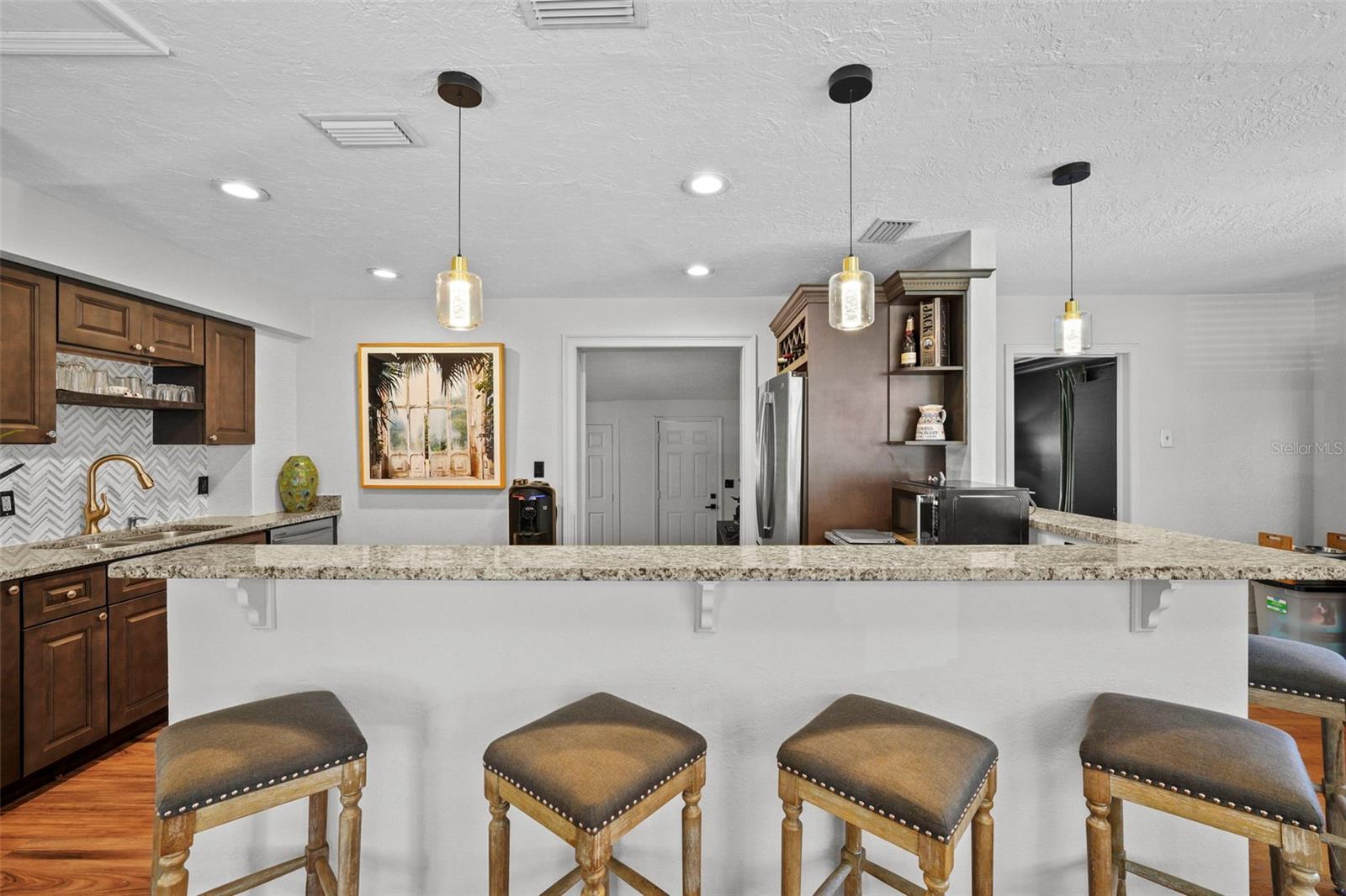 2519 EMMA CIR, TAMPA, FL, 33614