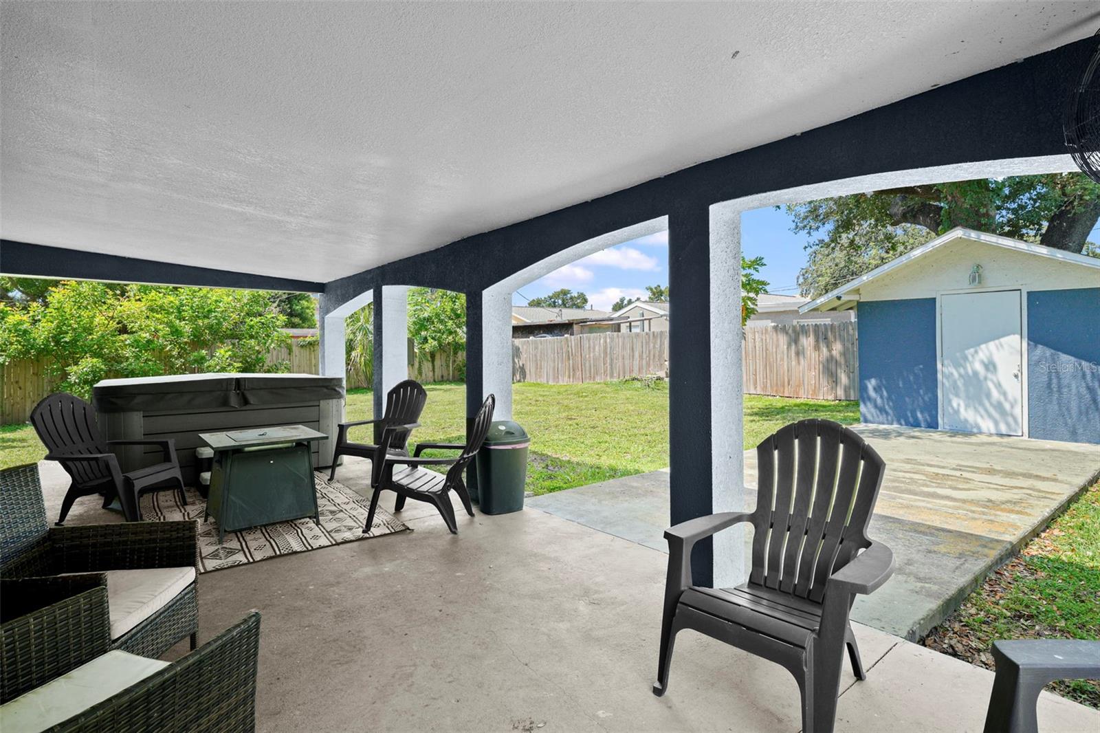 2519 EMMA CIR, TAMPA, FL, 33614