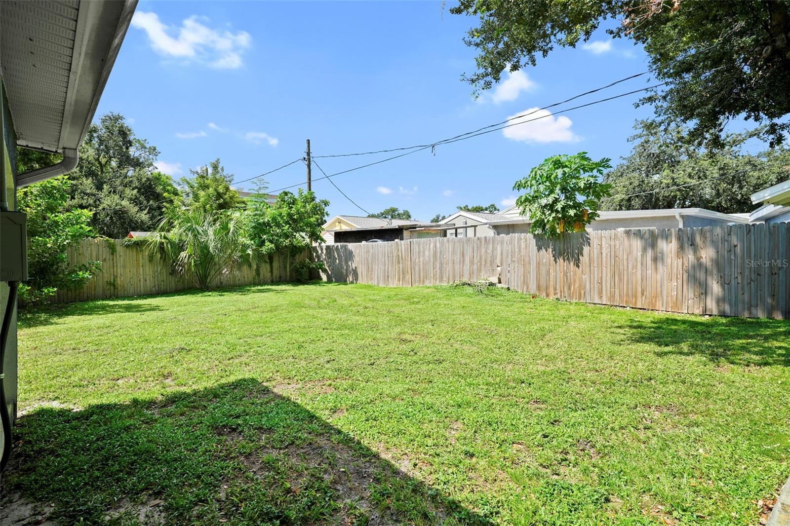 2519 EMMA CIR, TAMPA, FL, 33614