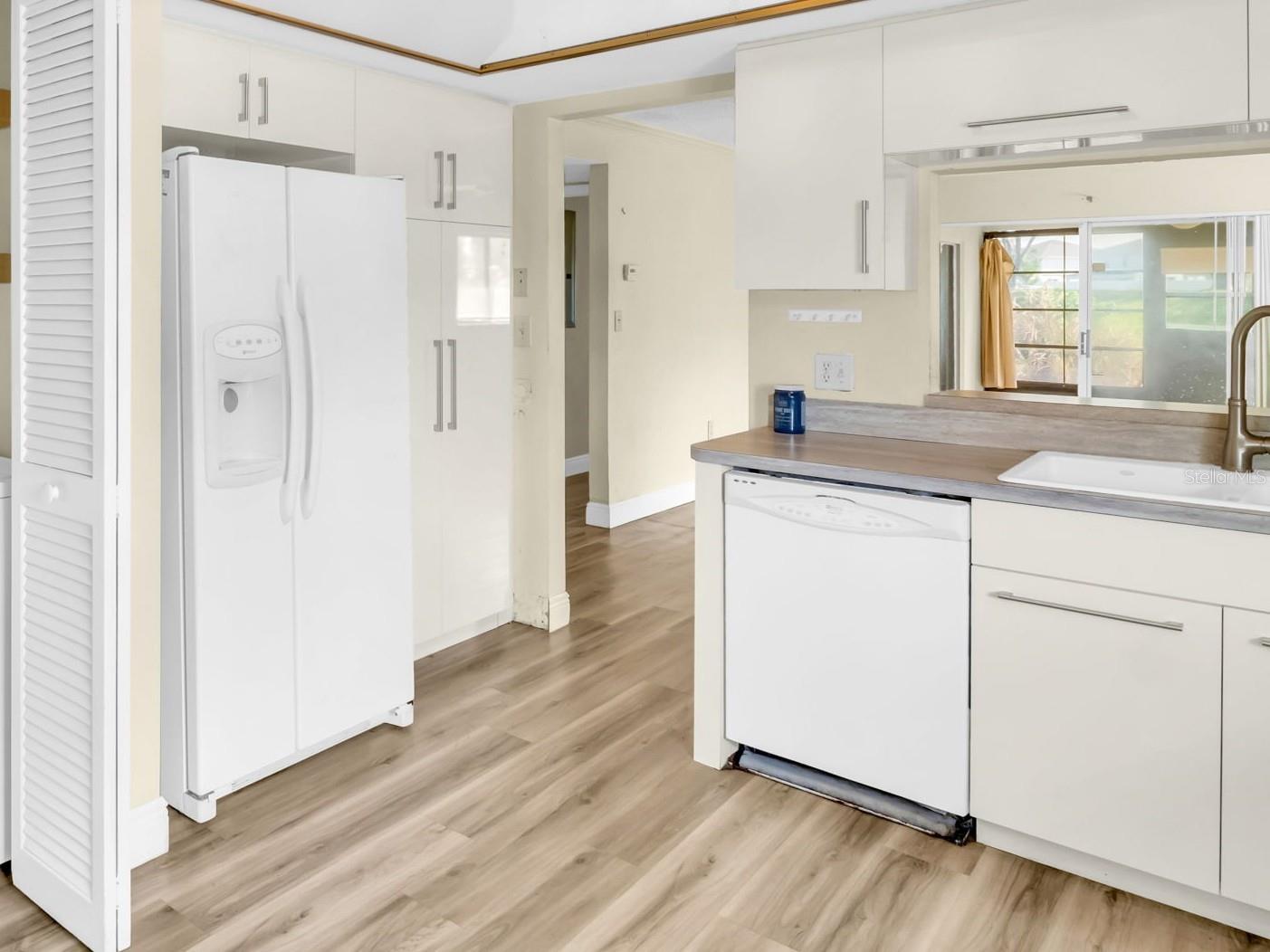 TB8422678 Property Photo