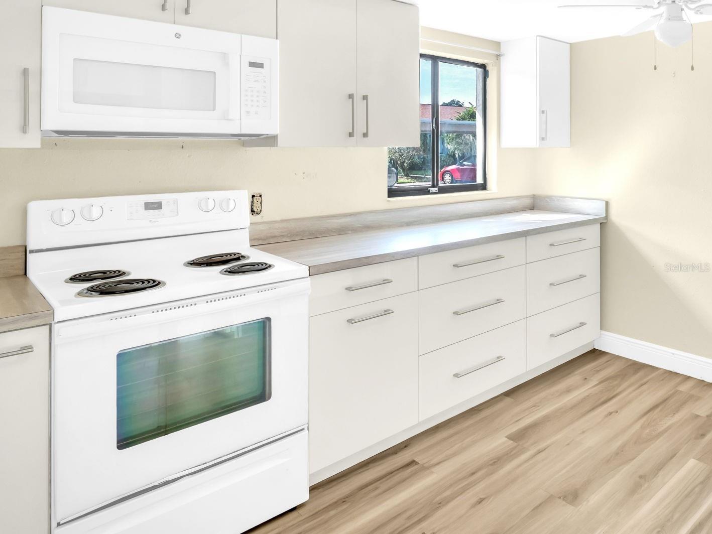 TB8422678 Property Photo