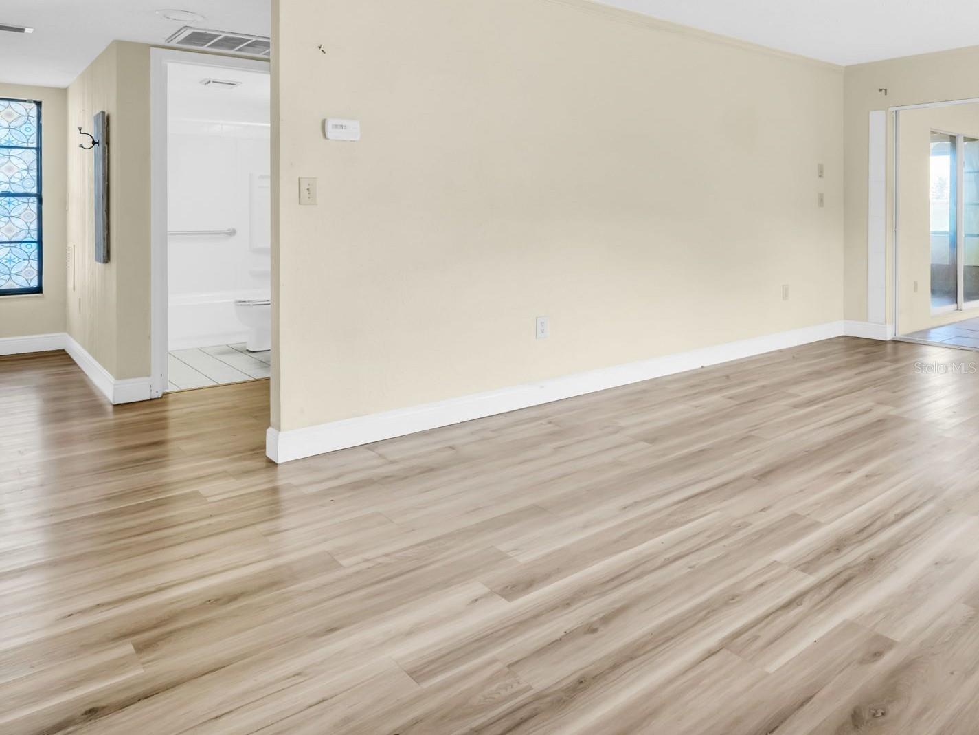 TB8422678 Property Photo