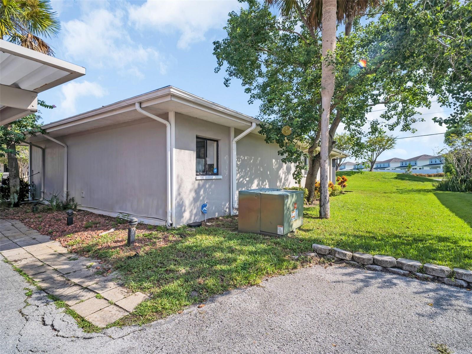 TB8422678 Property Photo