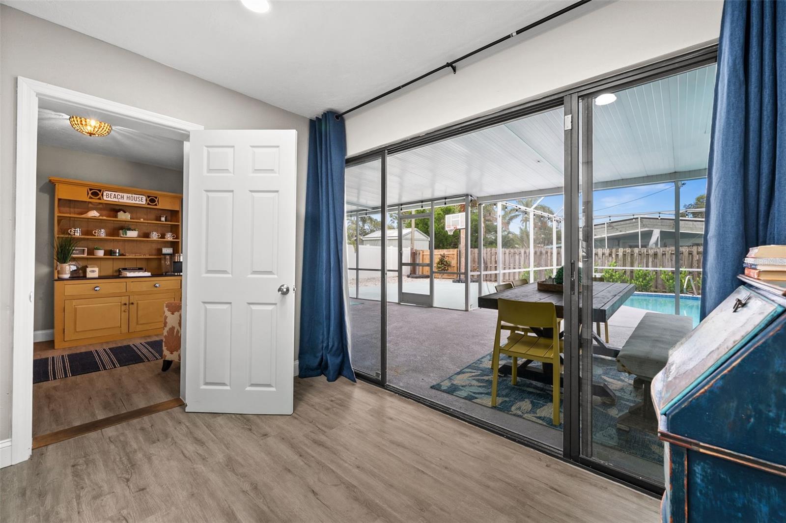A4663611 Property Photo