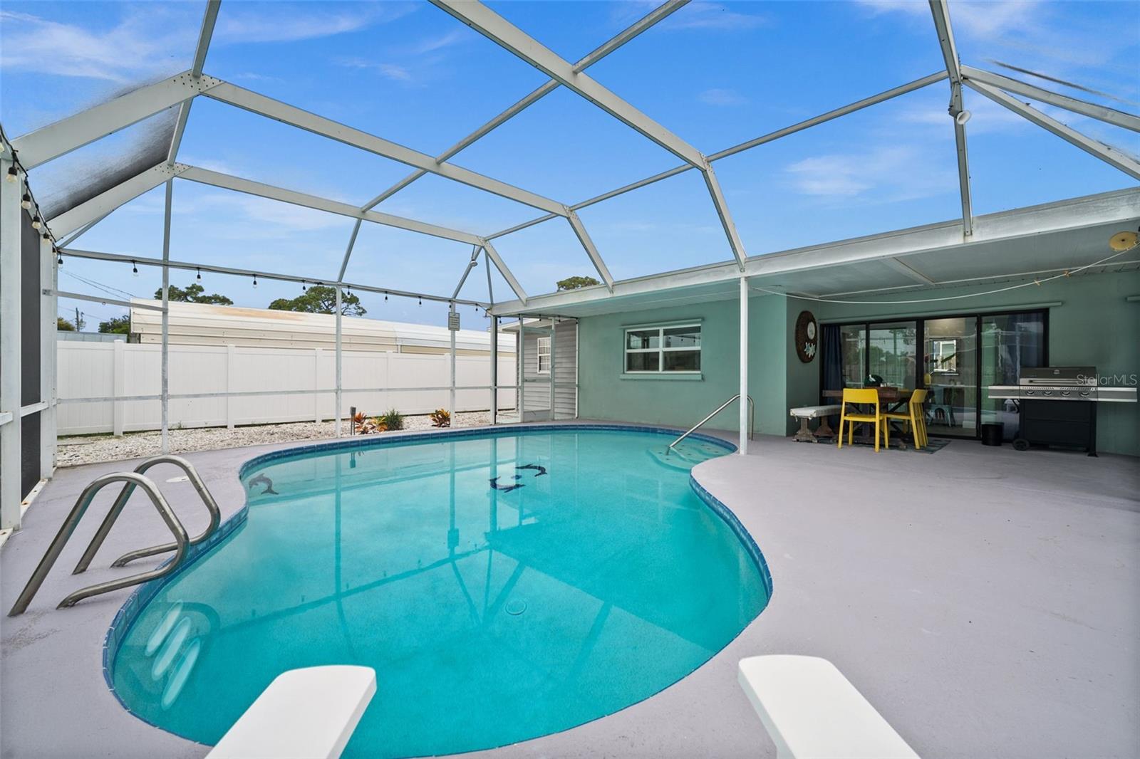 A4663611 Property Photo