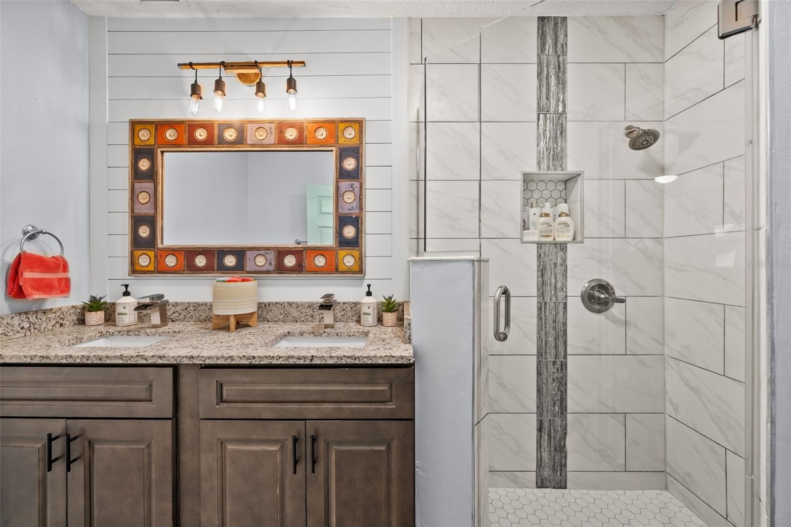 A4663611 Property Photo