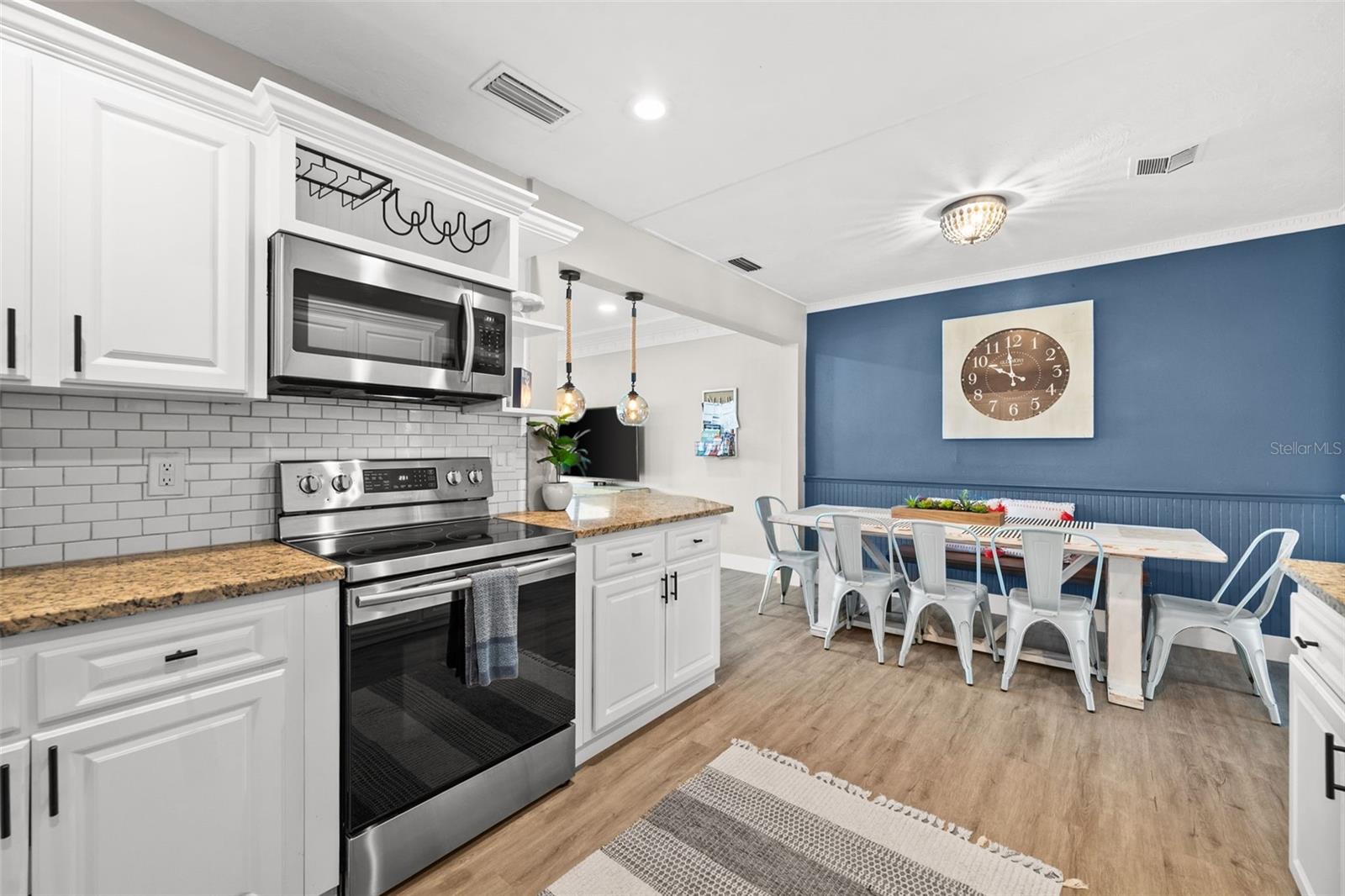 A4663611 Property Photo