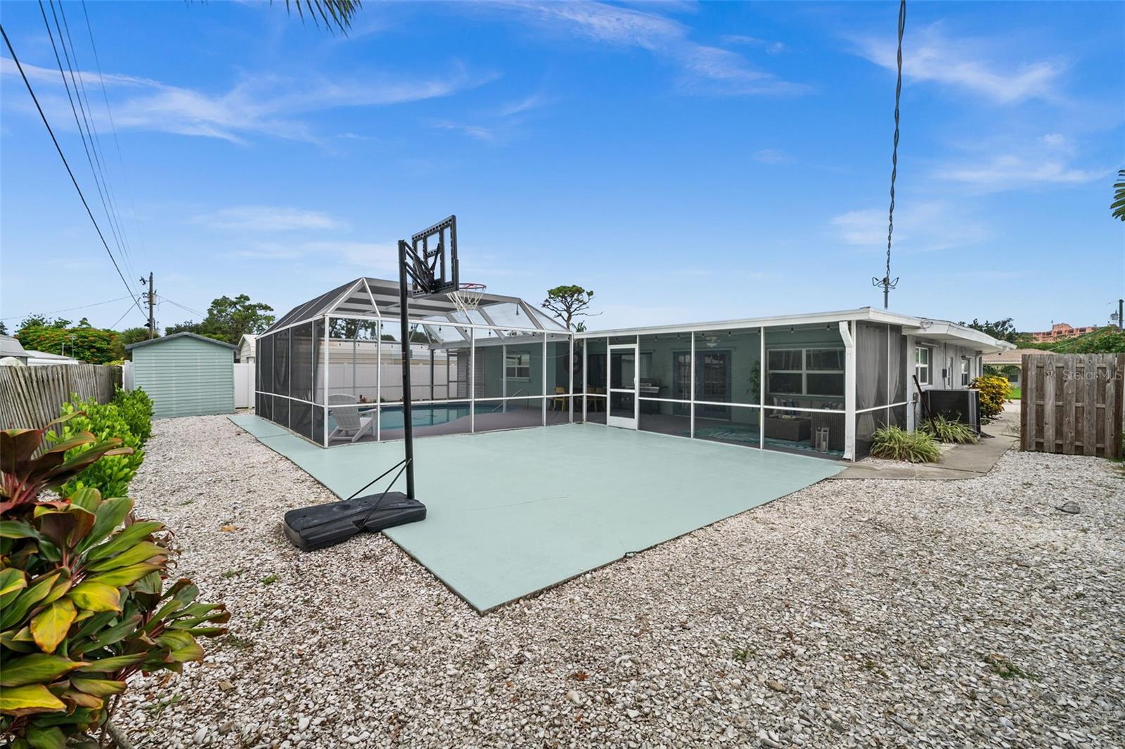 A4663611 Property Photo
