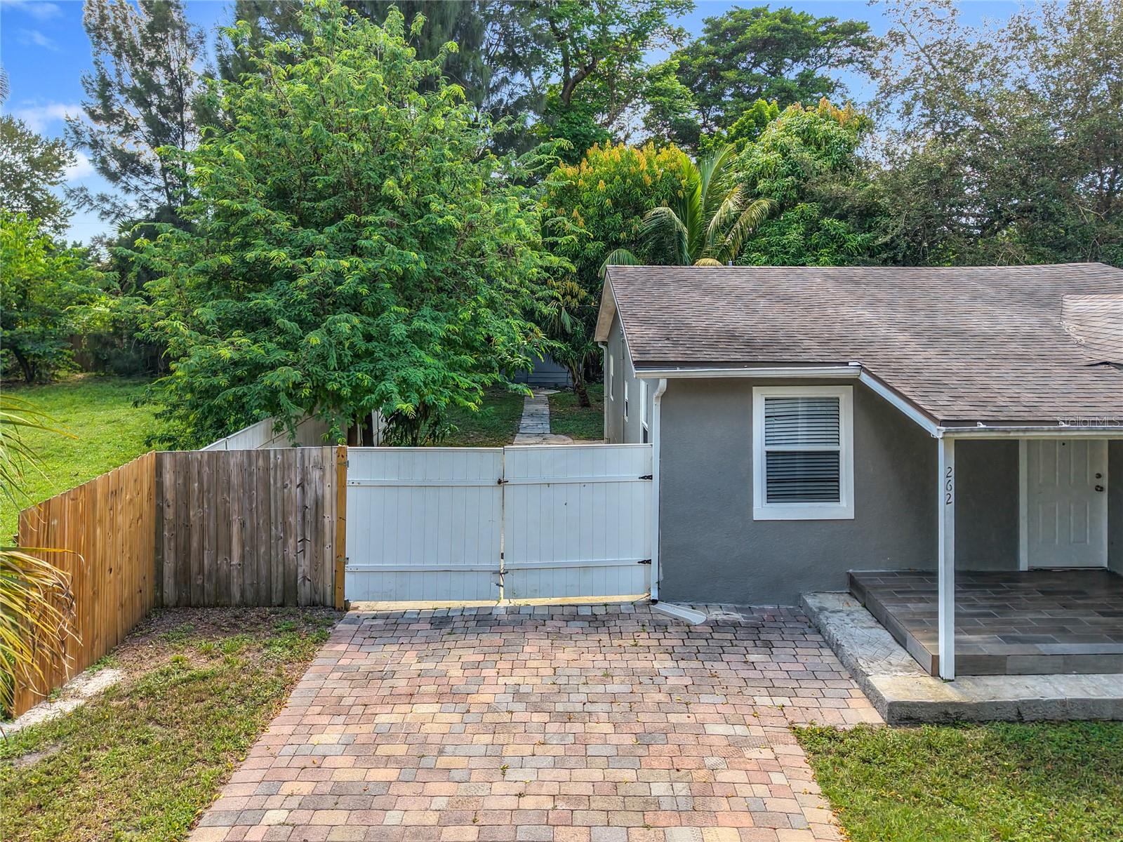 262 PALMACEA RD, FORT MYERS, FL, 33905