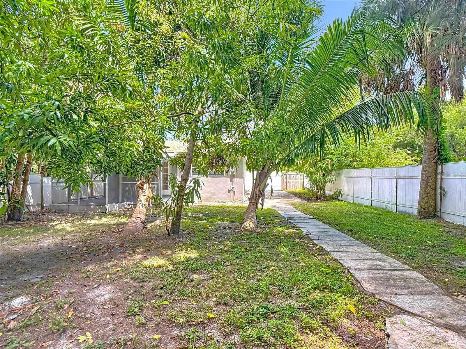 262 PALMACEA RD, FORT MYERS, FL, 33905