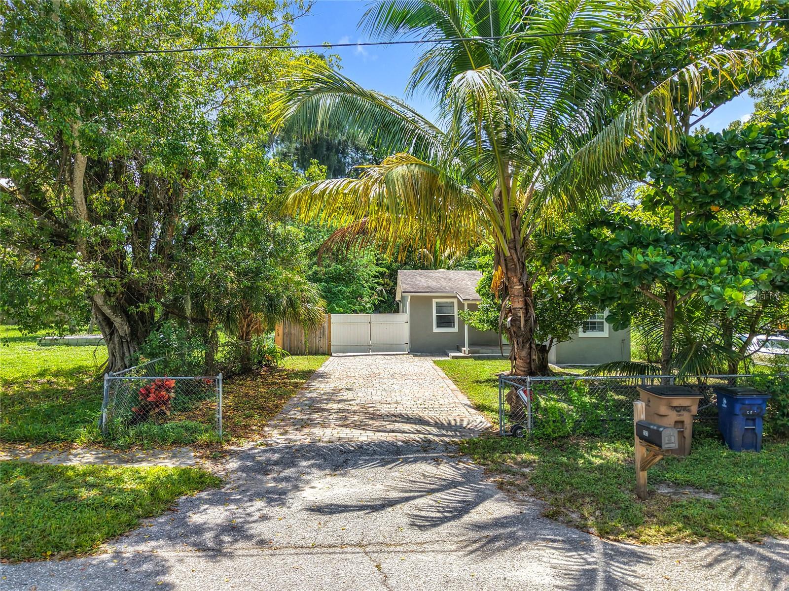 262 PALMACEA RD, FORT MYERS, FL, 33905