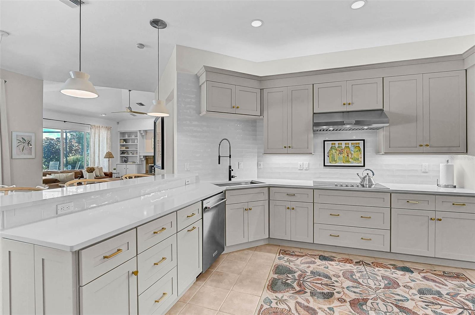 A4663633 Property Photo