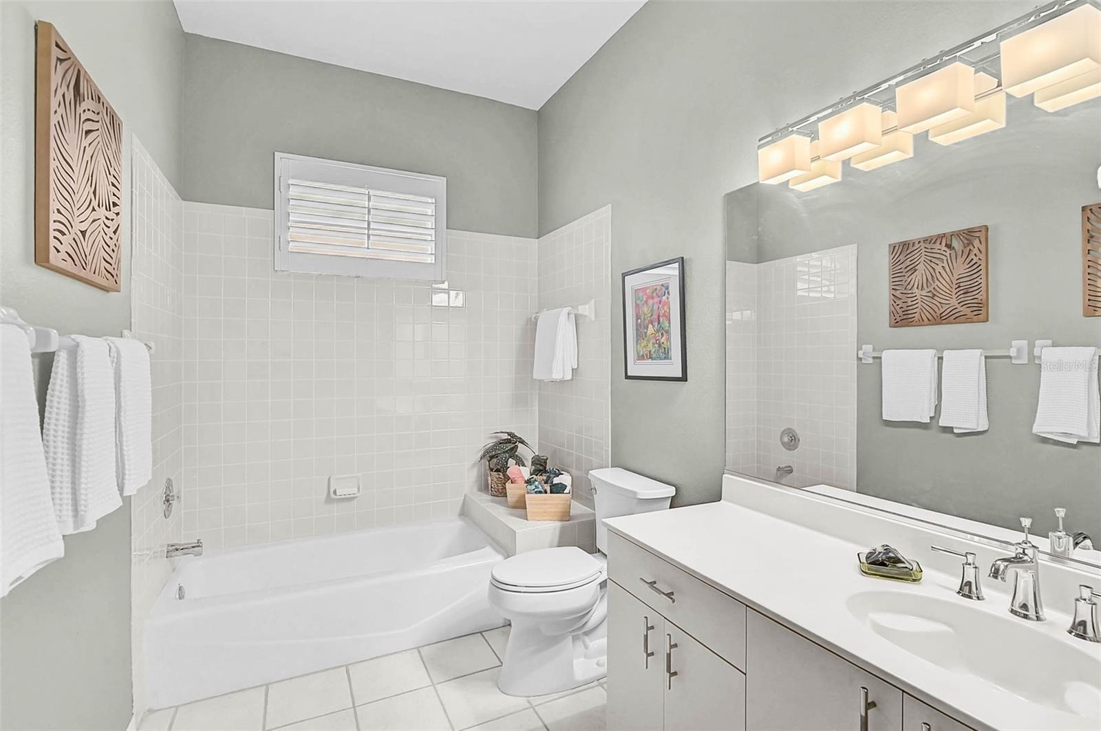A4663633 Property Photo