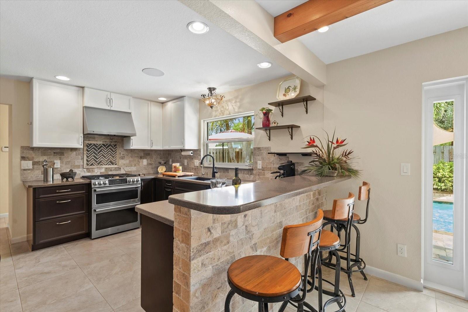 A4663634 Property Photo