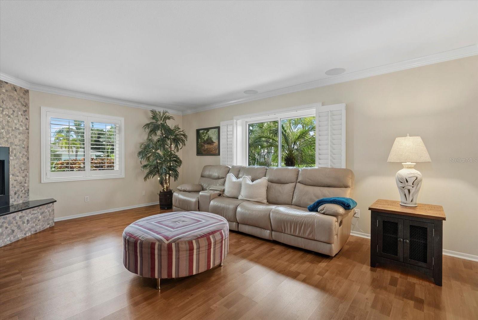 A4663634 Property Photo