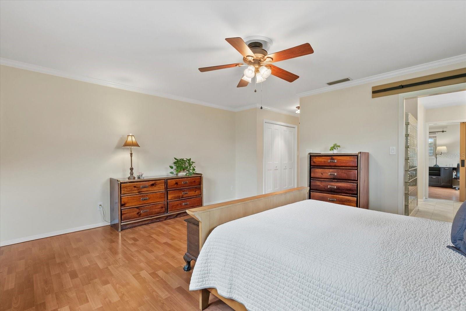 A4663634 Property Photo