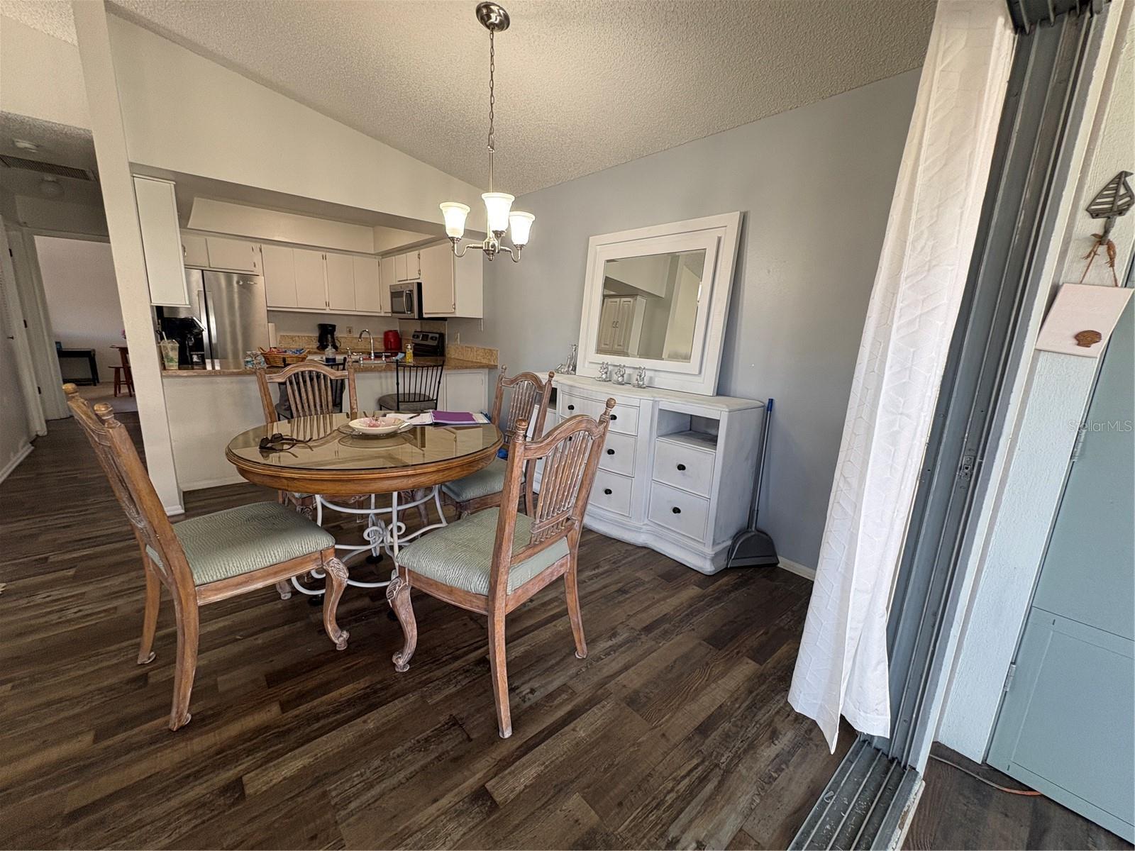 C7514241 Property Photo