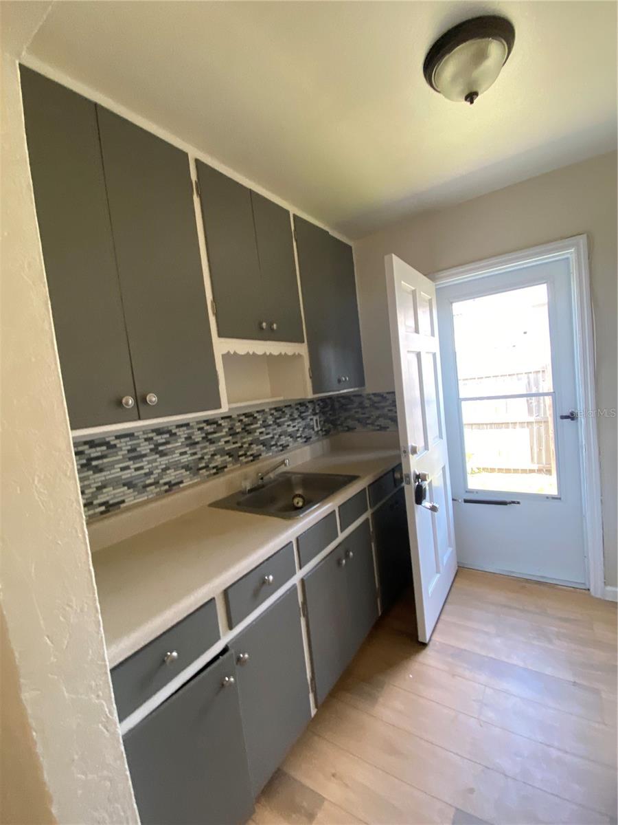 3722 28TH ST N #B, ST PETERSBURG, FL, 33713