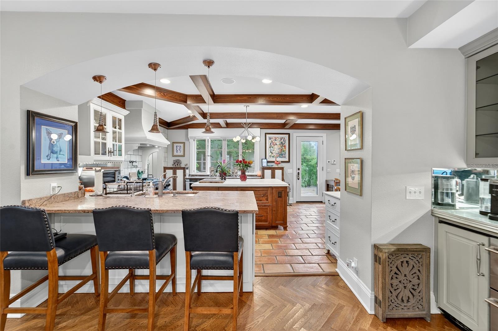 TB8422893 Property Photo