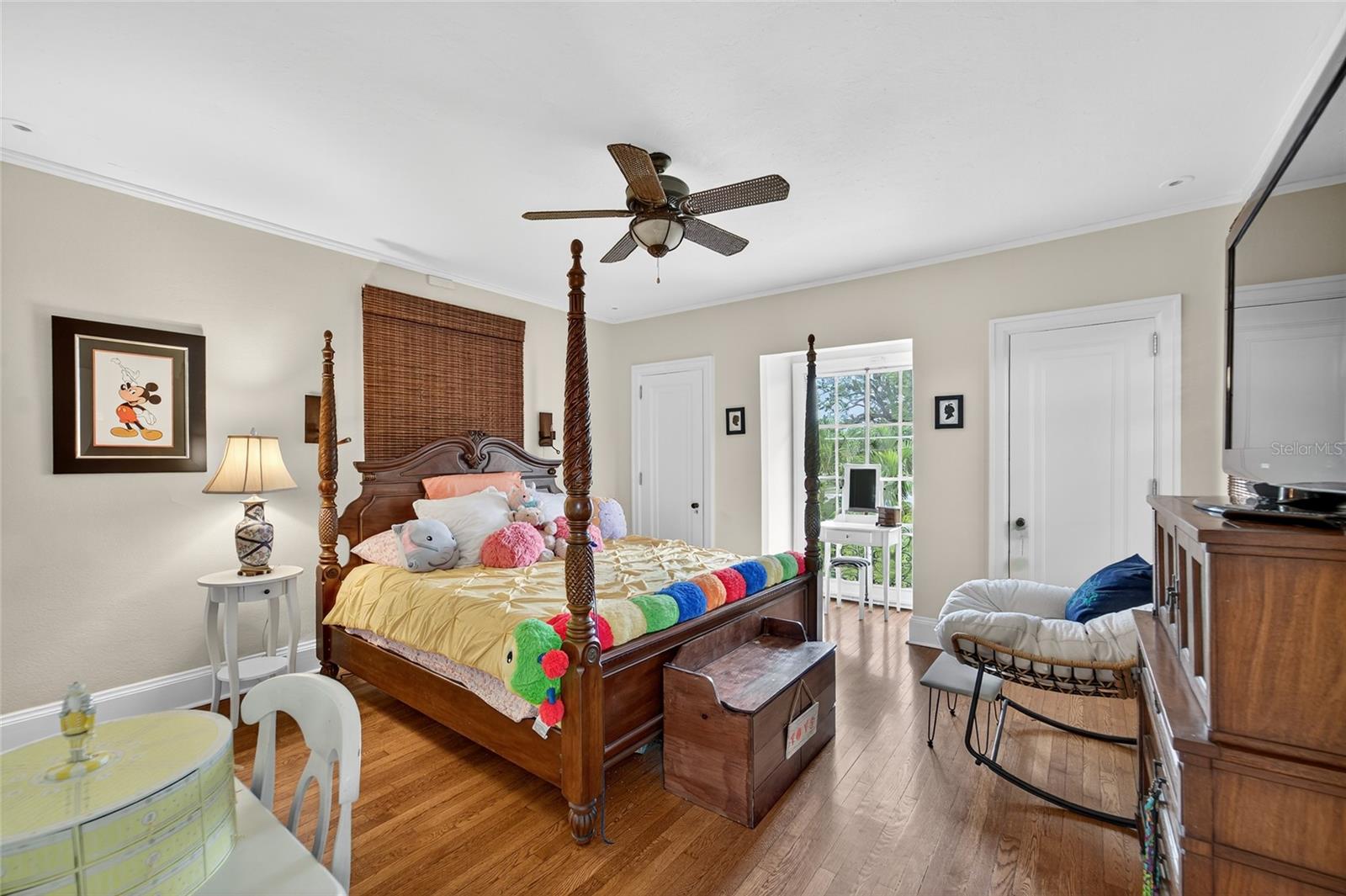 TB8422893 Property Photo