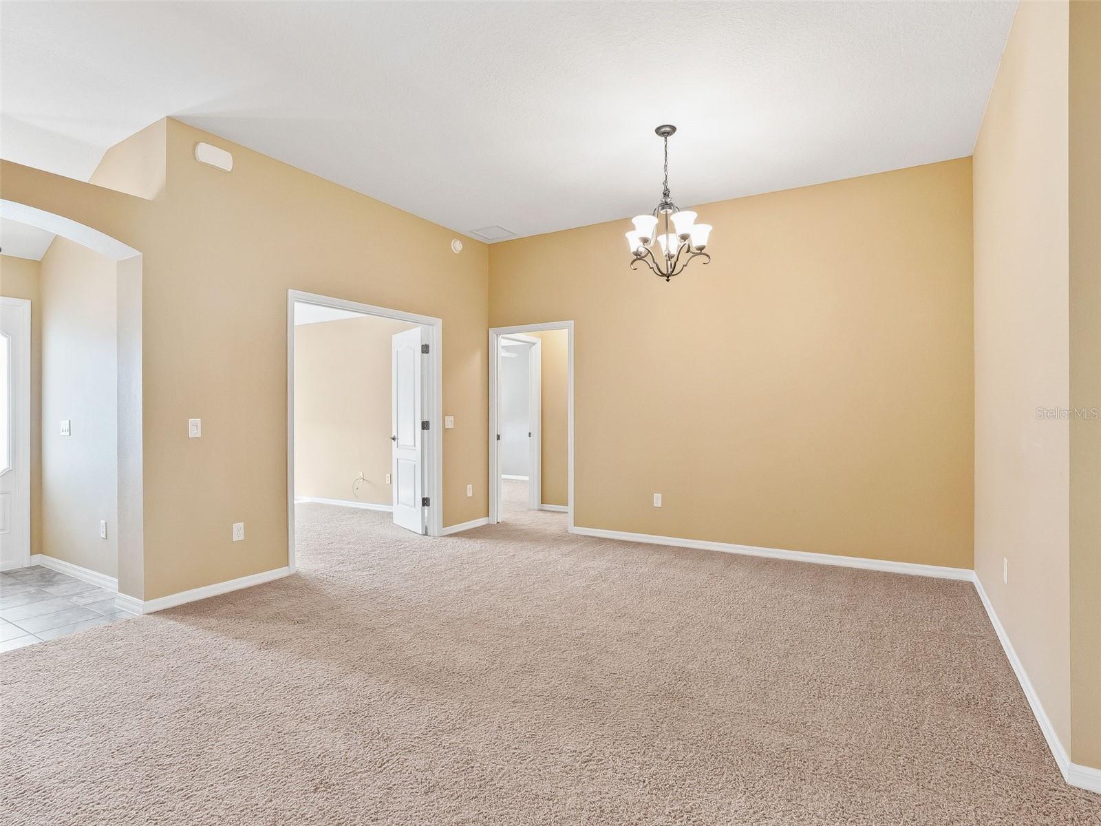 2530 HANLON TER, THE VILLAGES, FL, 32162